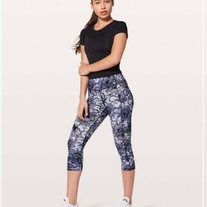 Lululemon Fast & Free Crop II (19” inseam), Hanakotoba Starlight